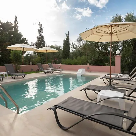 بيت للعطل Agapi's Oasis By 