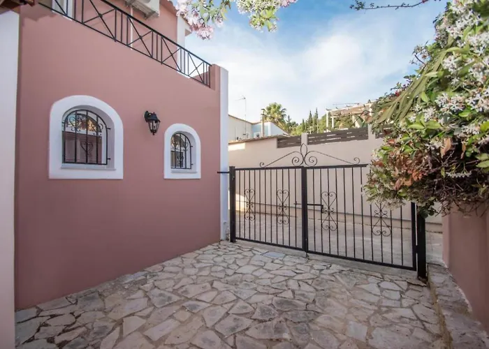 Feriehus Agapi's Oasis By 